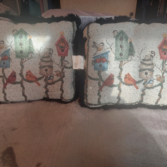 Cardinal & Birdhouse pillows (2) - Picture 2 of 6